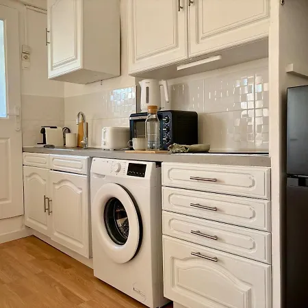 Chaleureux En Plein Coeur De * טולון